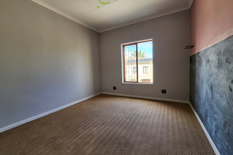 3 Bedroom Property for Sale in Paradise Beach Eastern Cape